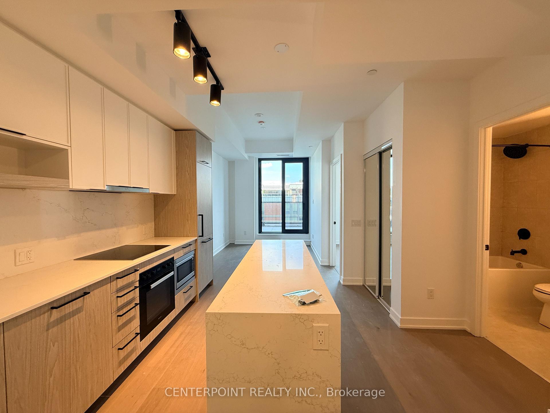 Photo 8 of Unit 818, 89 Montclair Avenue, Toronto, Forest Hill South — HOMEH