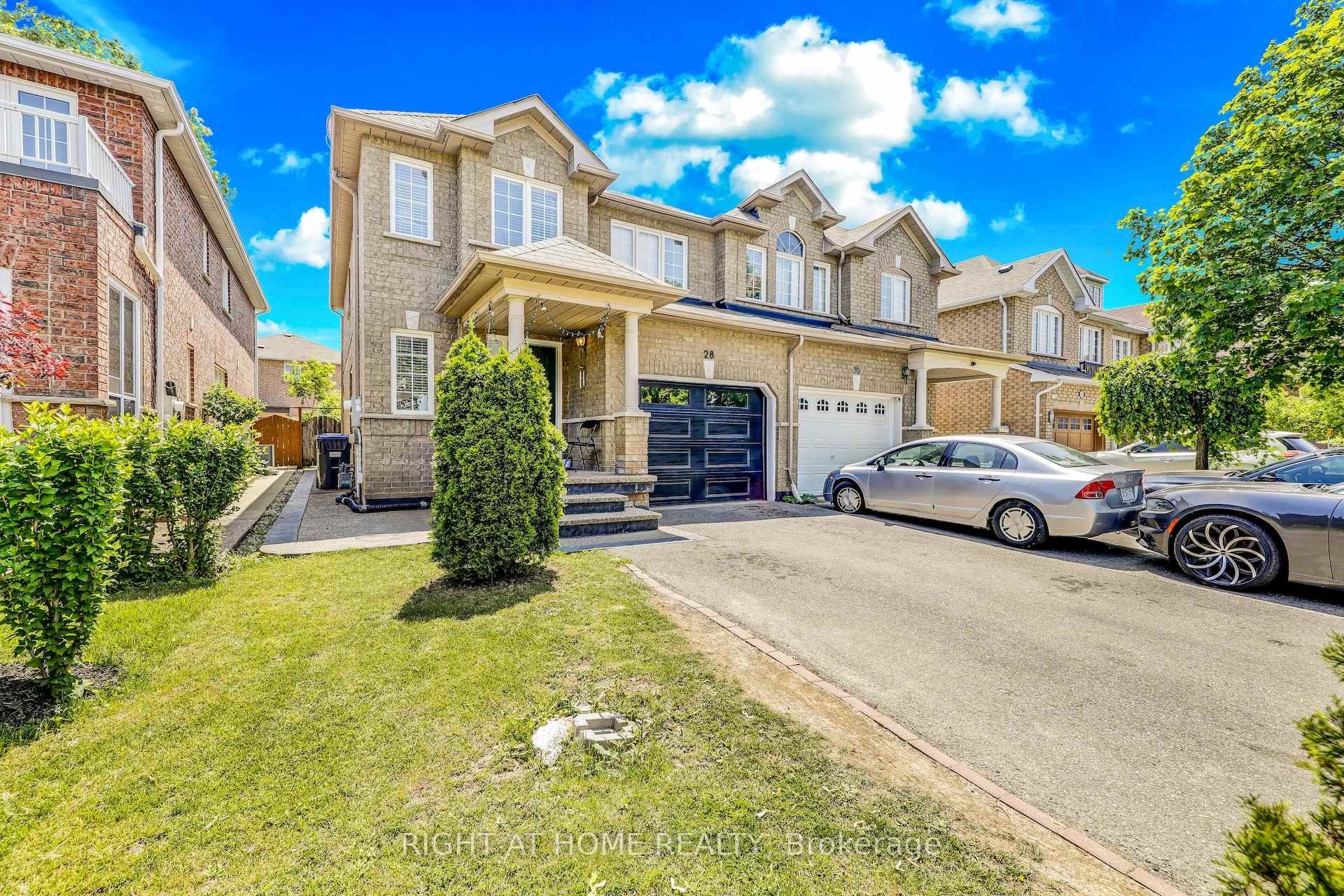 Photo 2 of 28 Cedarvalley Boulevard, Brampton, Northwest Sandalwood Parkway — HOMEH