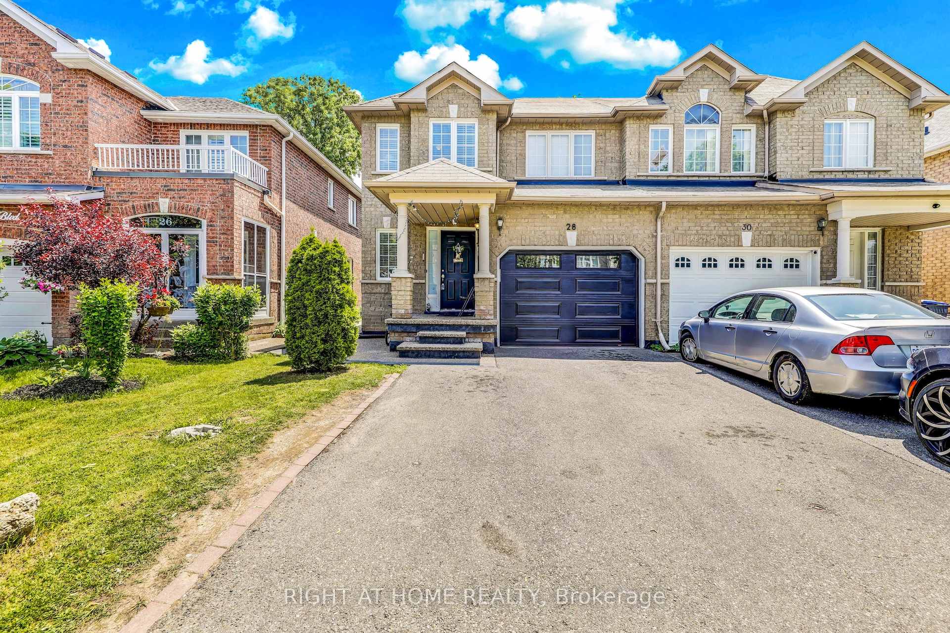 Photo 4 of 28 Cedarvalley Boulevard, Brampton, Northwest Sandalwood Parkway — HOMEH