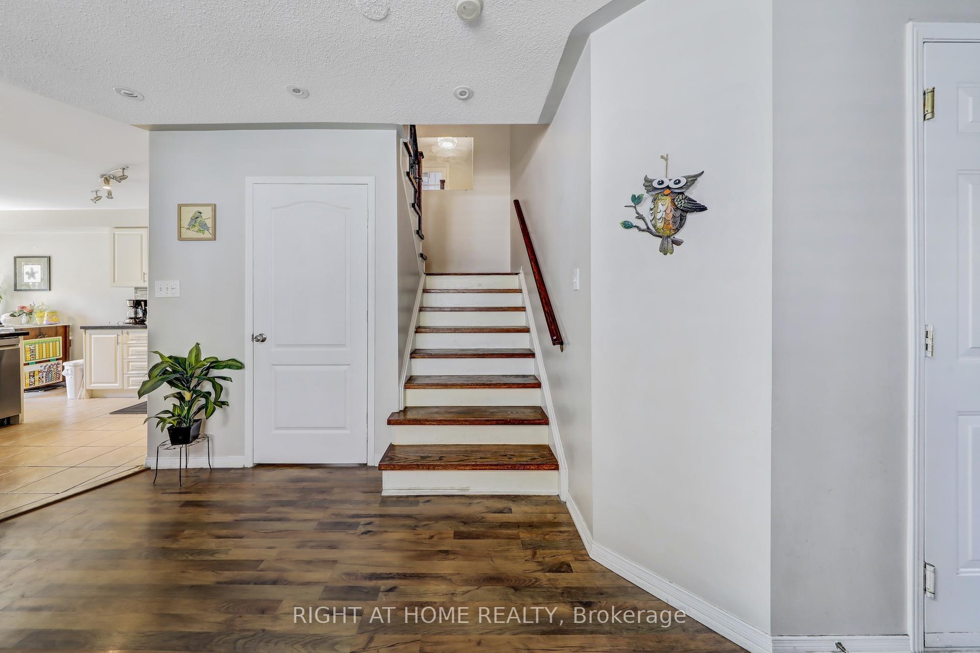 Photo 16 of 28 Cedarvalley Boulevard, Brampton, Northwest Sandalwood Parkway — HOMEH