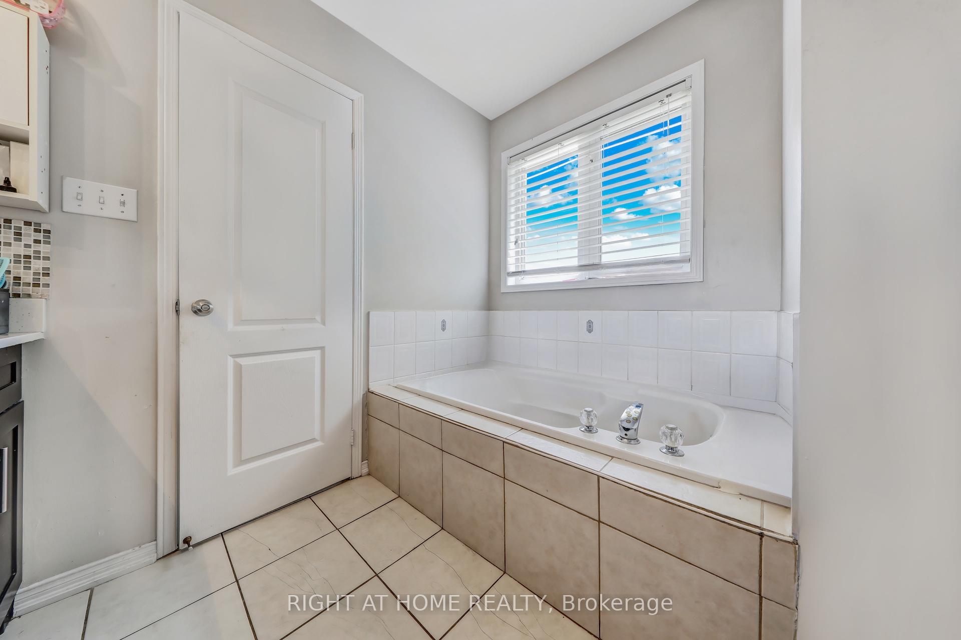 Photo 27 of 28 Cedarvalley Boulevard, Brampton, Northwest Sandalwood Parkway — HOMEH