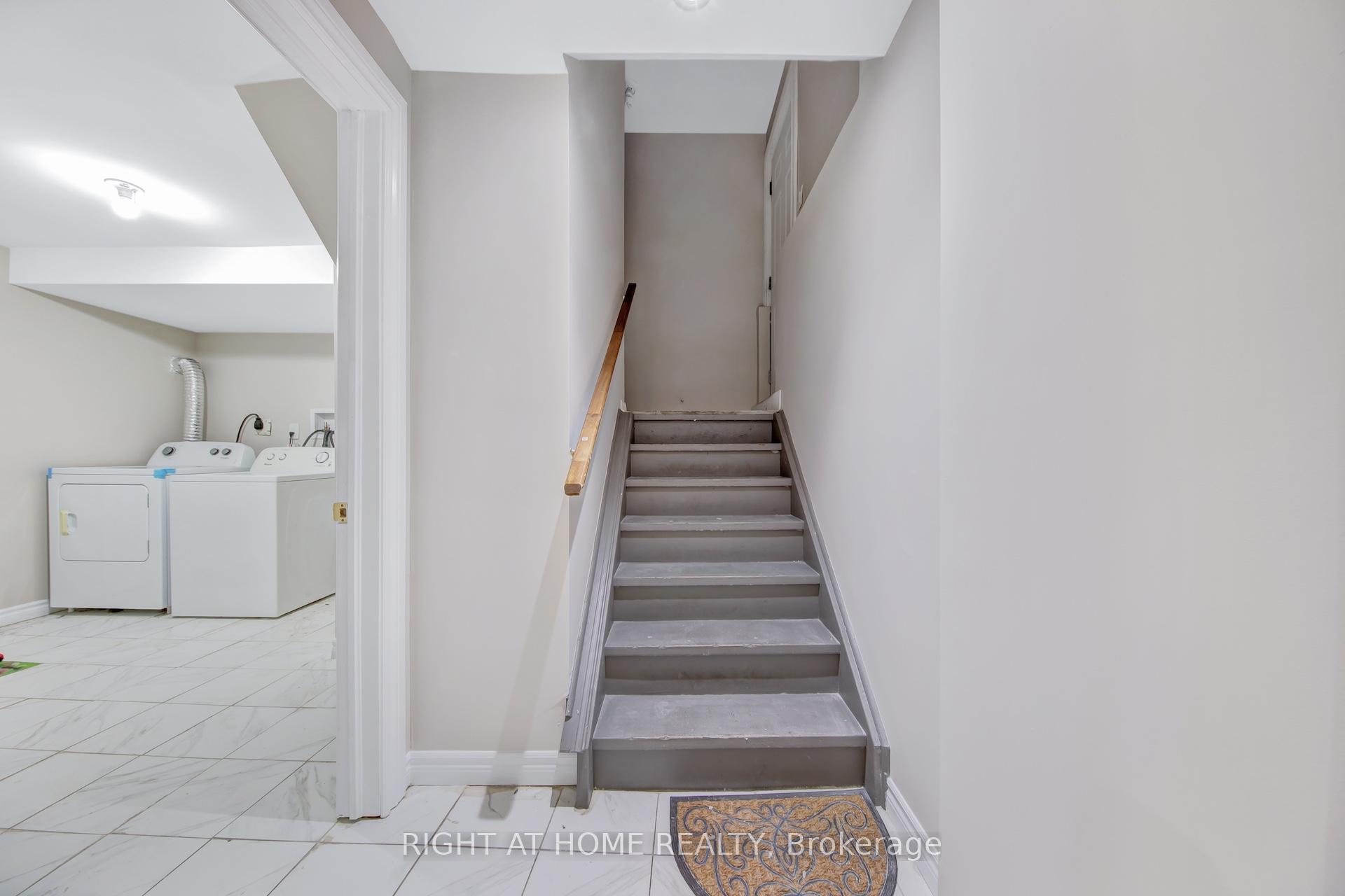 Photo 33 of 28 Cedarvalley Boulevard, Brampton, Northwest Sandalwood Parkway — HOMEH