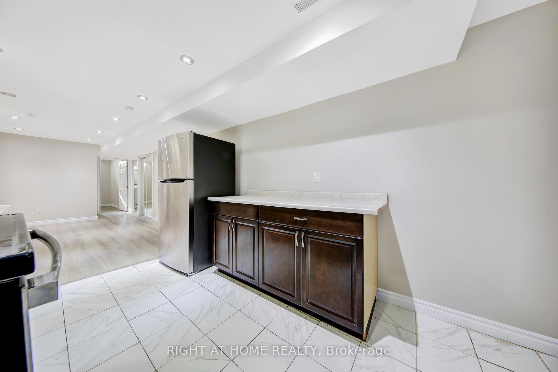 Photo 38 of 28 Cedarvalley Boulevard, Brampton, Northwest Sandalwood Parkway — HOMEH