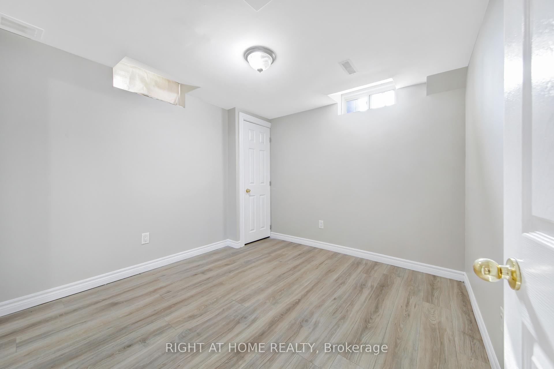 Photo 39 of 28 Cedarvalley Boulevard, Brampton, Northwest Sandalwood Parkway — HOMEH