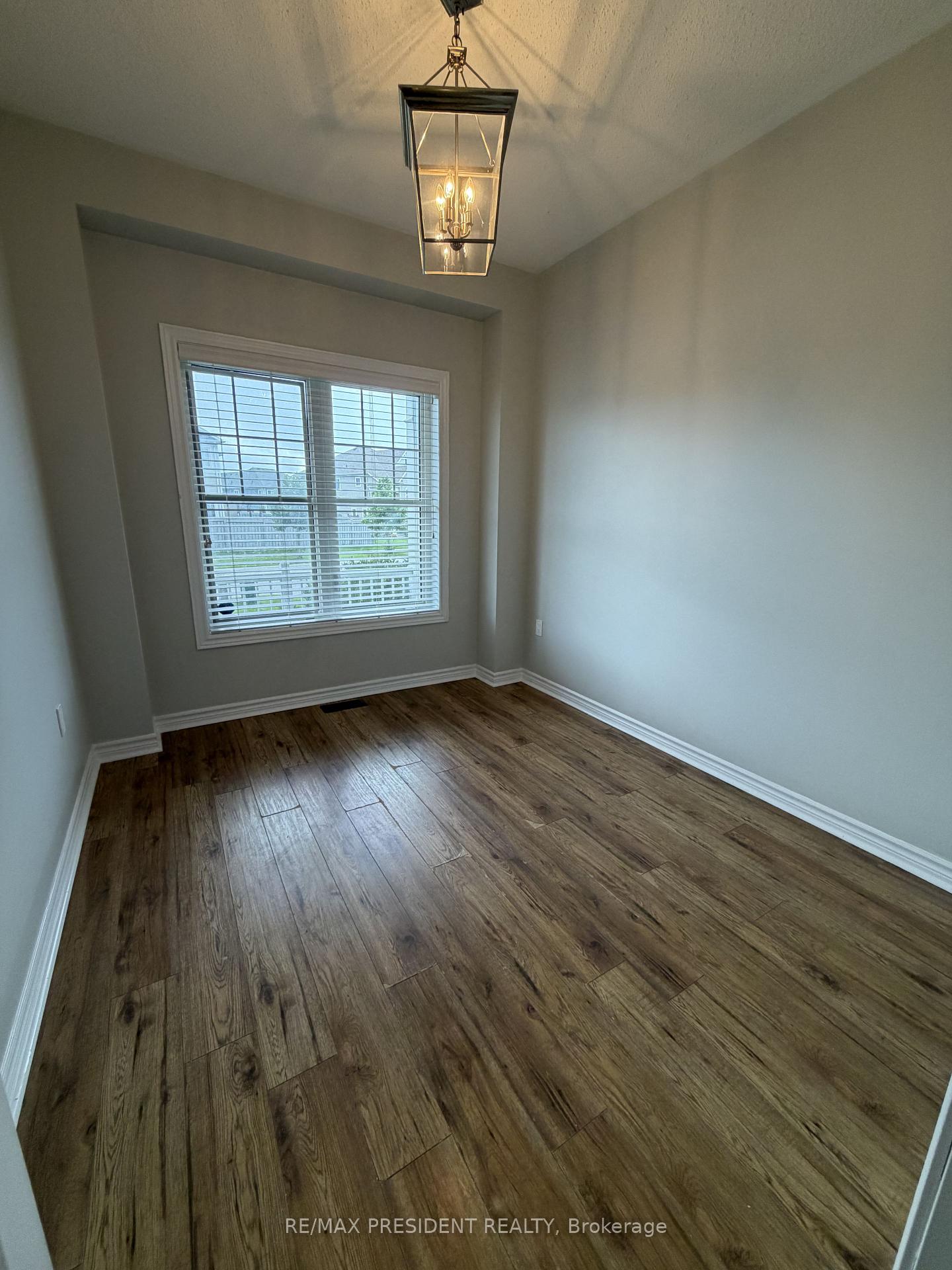 Photo 2 of 428 Tansley Street, Shelburne — HOMEH