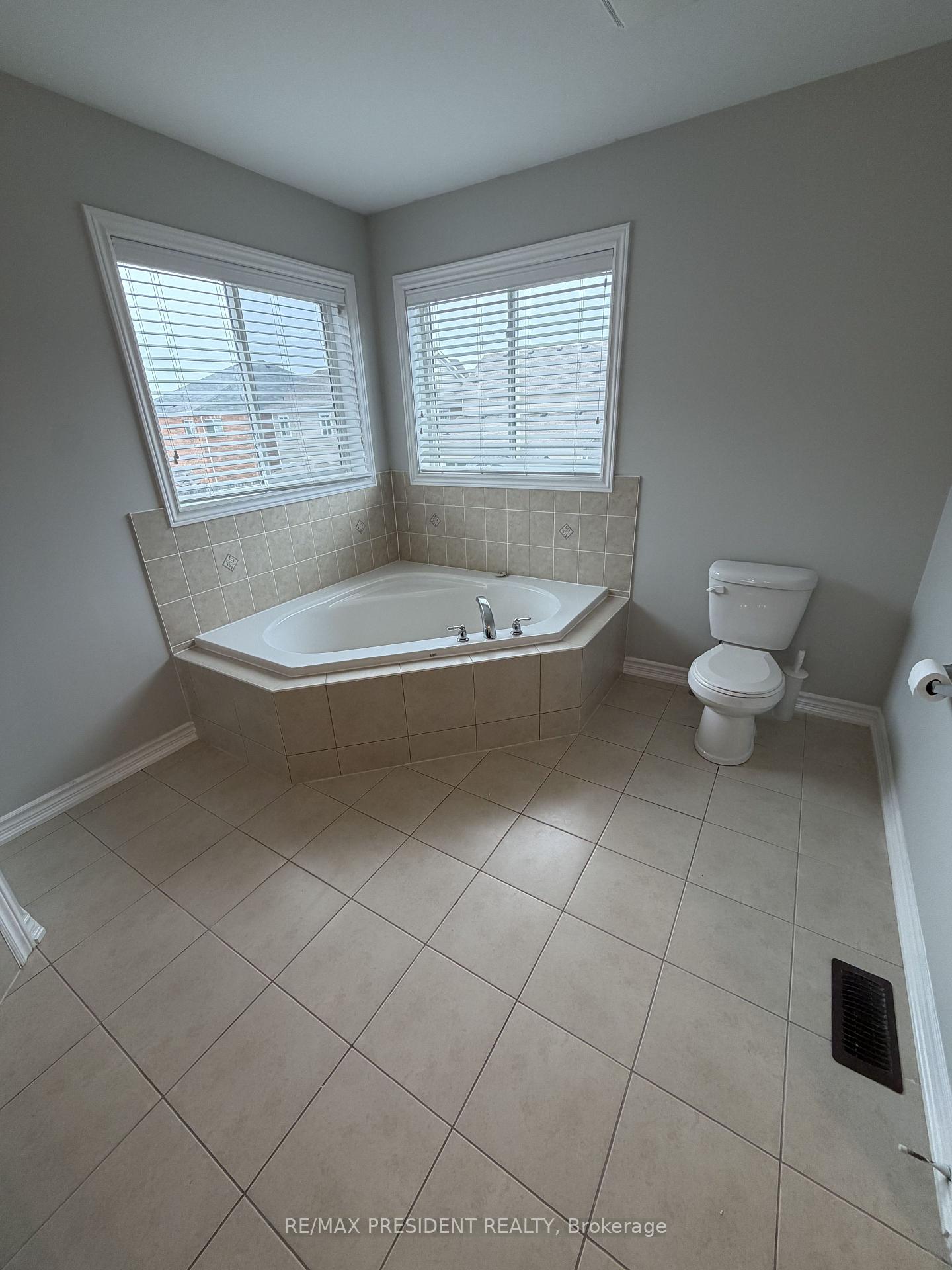 Photo 15 of 428 Tansley Street, Shelburne — HOMEH