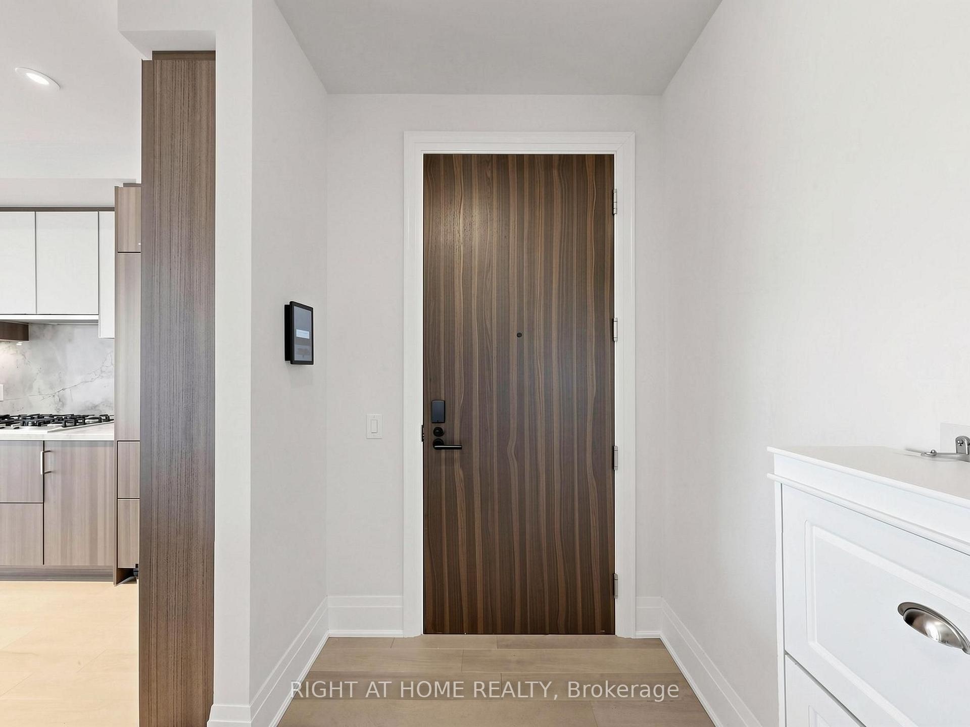 Photo 6 of Unit 615, 280 Howland Avenue, Toronto, The Annex — HOMEH