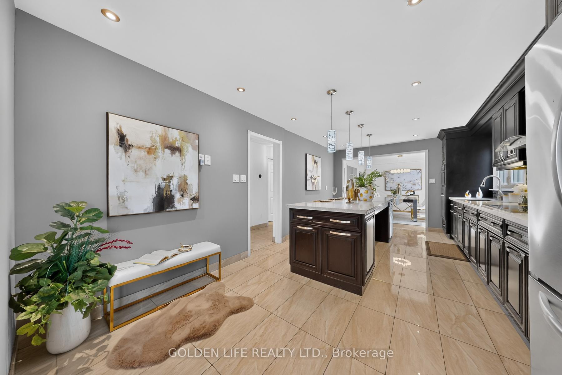 Photo 16 of 186 Carlton Road, Markham, Unionville — HOMEH
