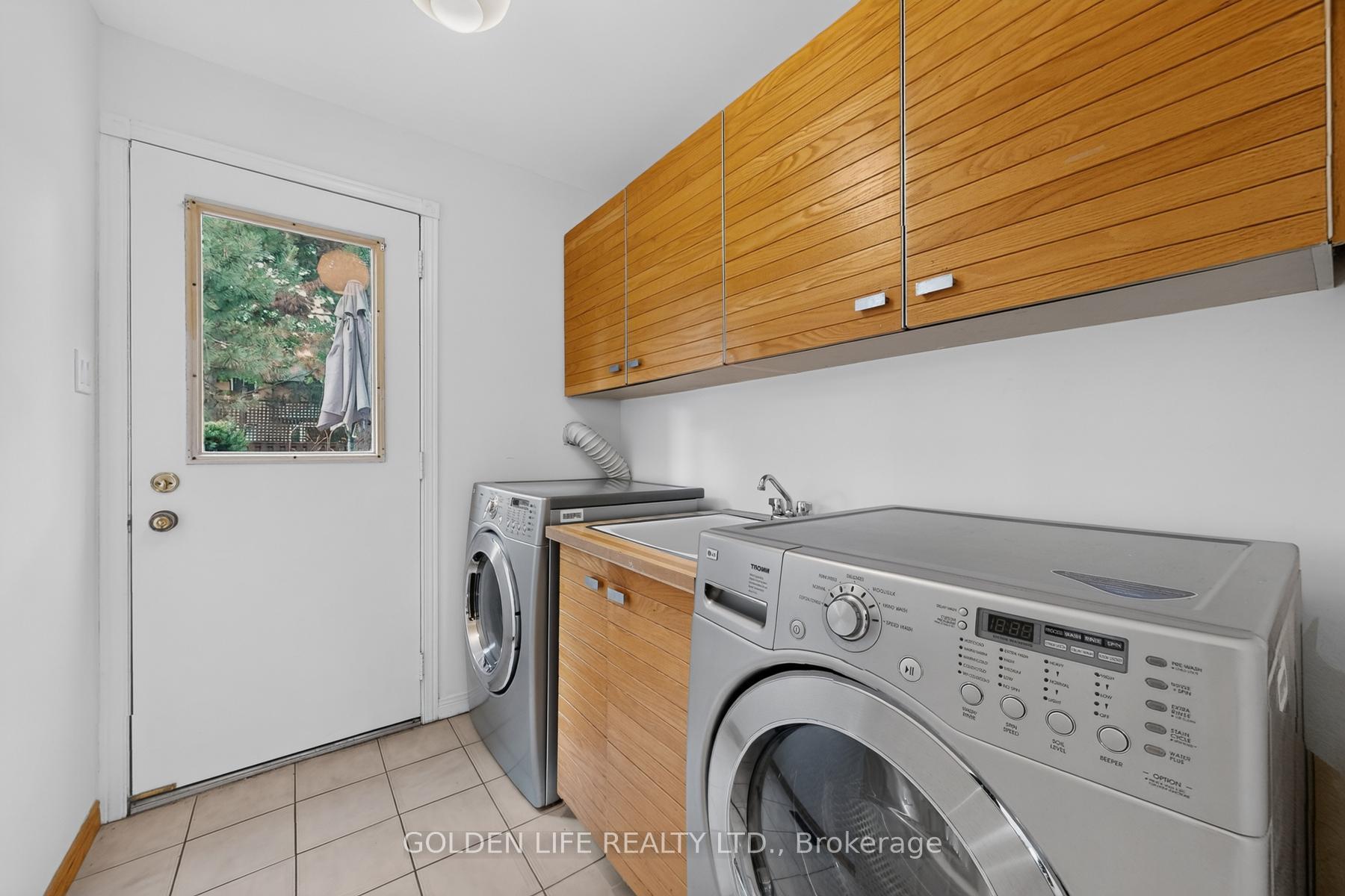 Photo 22 of 186 Carlton Road, Markham, Unionville — HOMEH