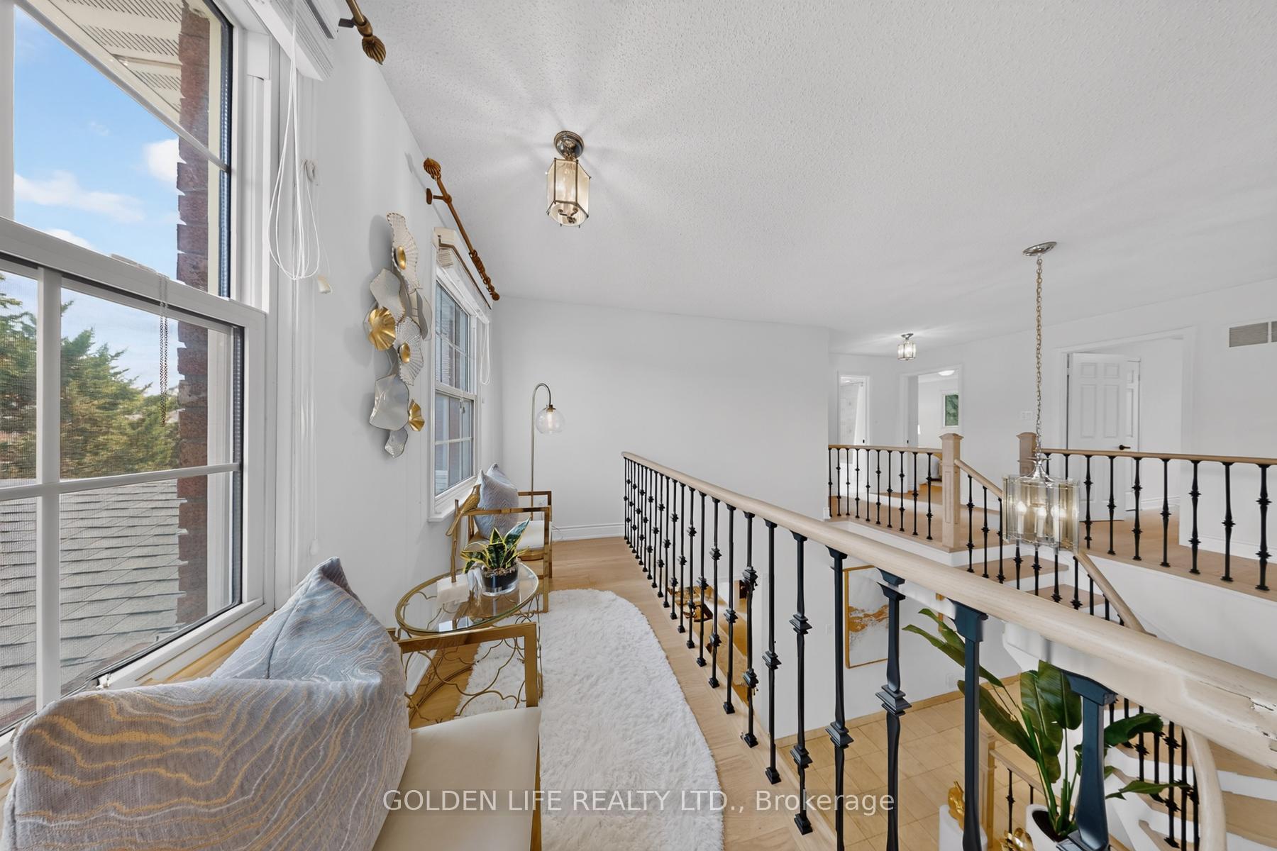 Photo 29 of 186 Carlton Road, Markham, Unionville — HOMEH