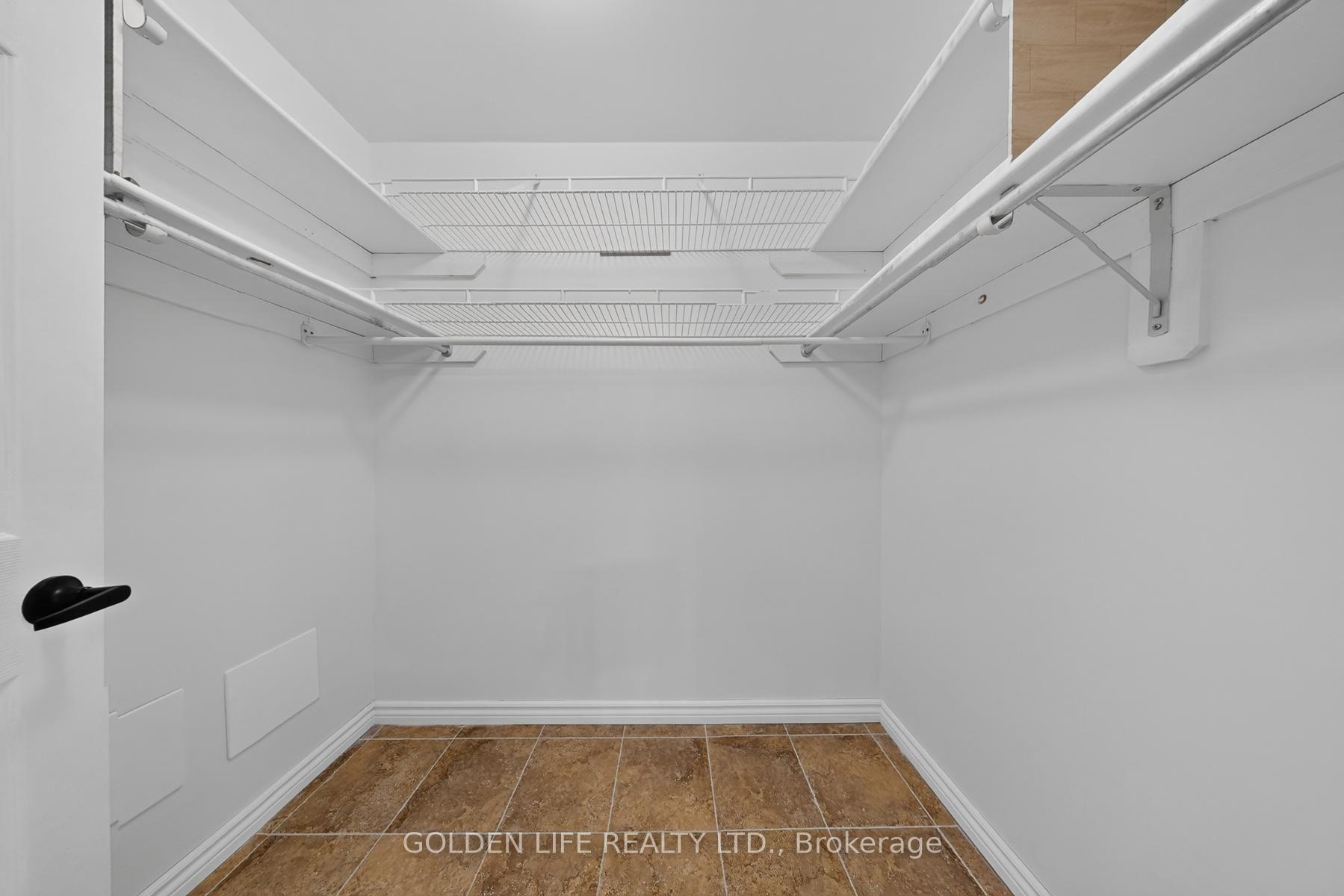 Photo 31 of 186 Carlton Road, Markham, Unionville — HOMEH