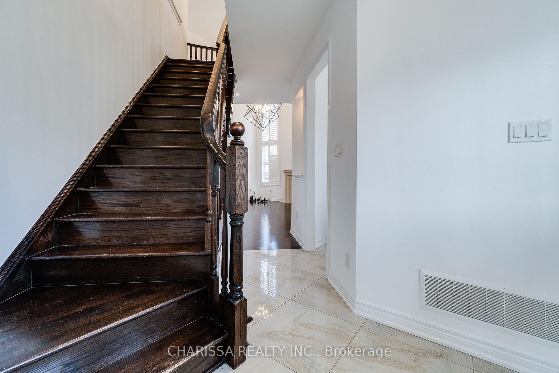 Photo 18 of 2 Hawstone Road, Vaughan, Vellore Village — HOMEH
