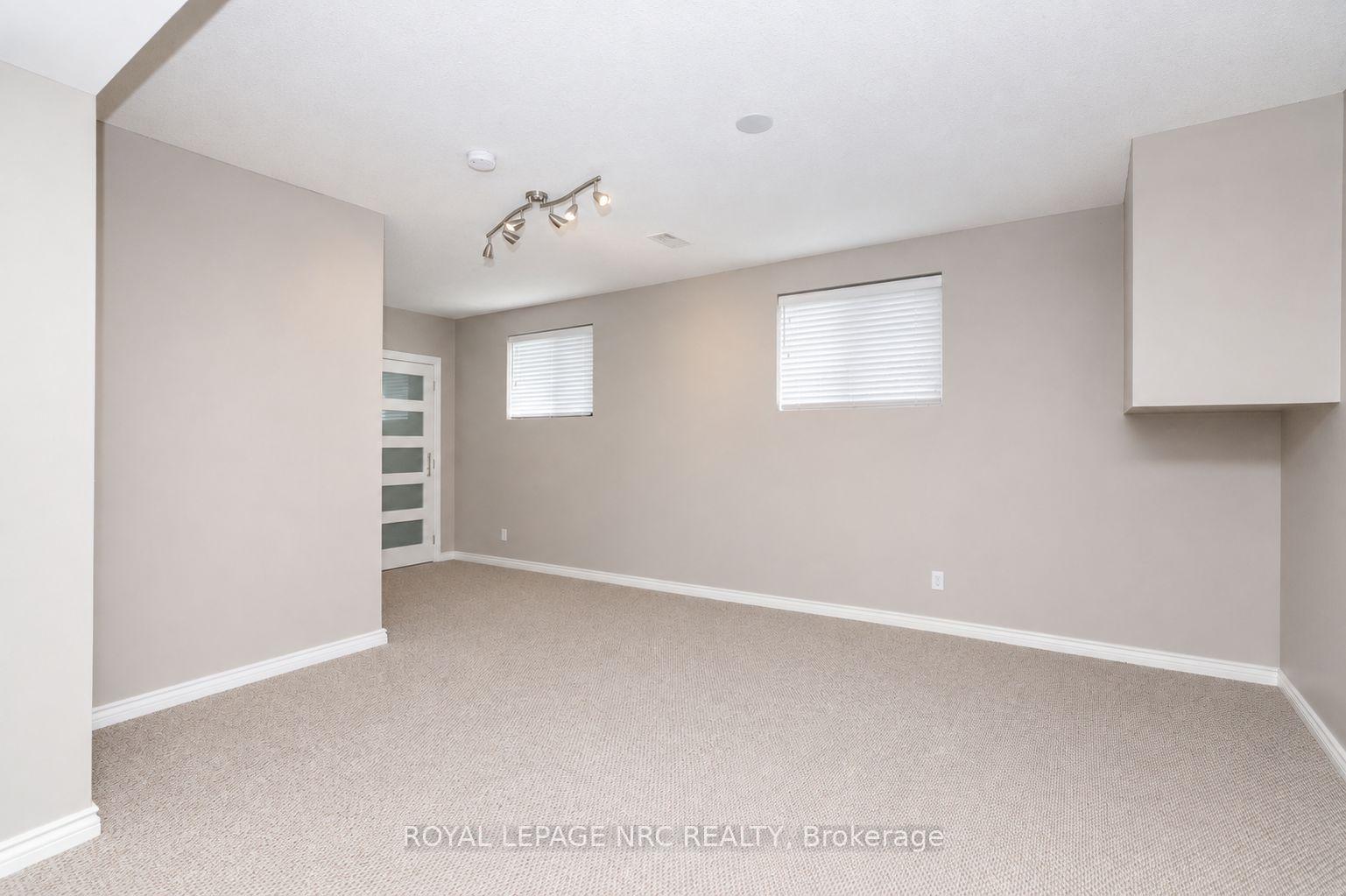 Photo 27 of 8093 Beaverton Boulevard, Niagara Falls, Ascot — HOMEH