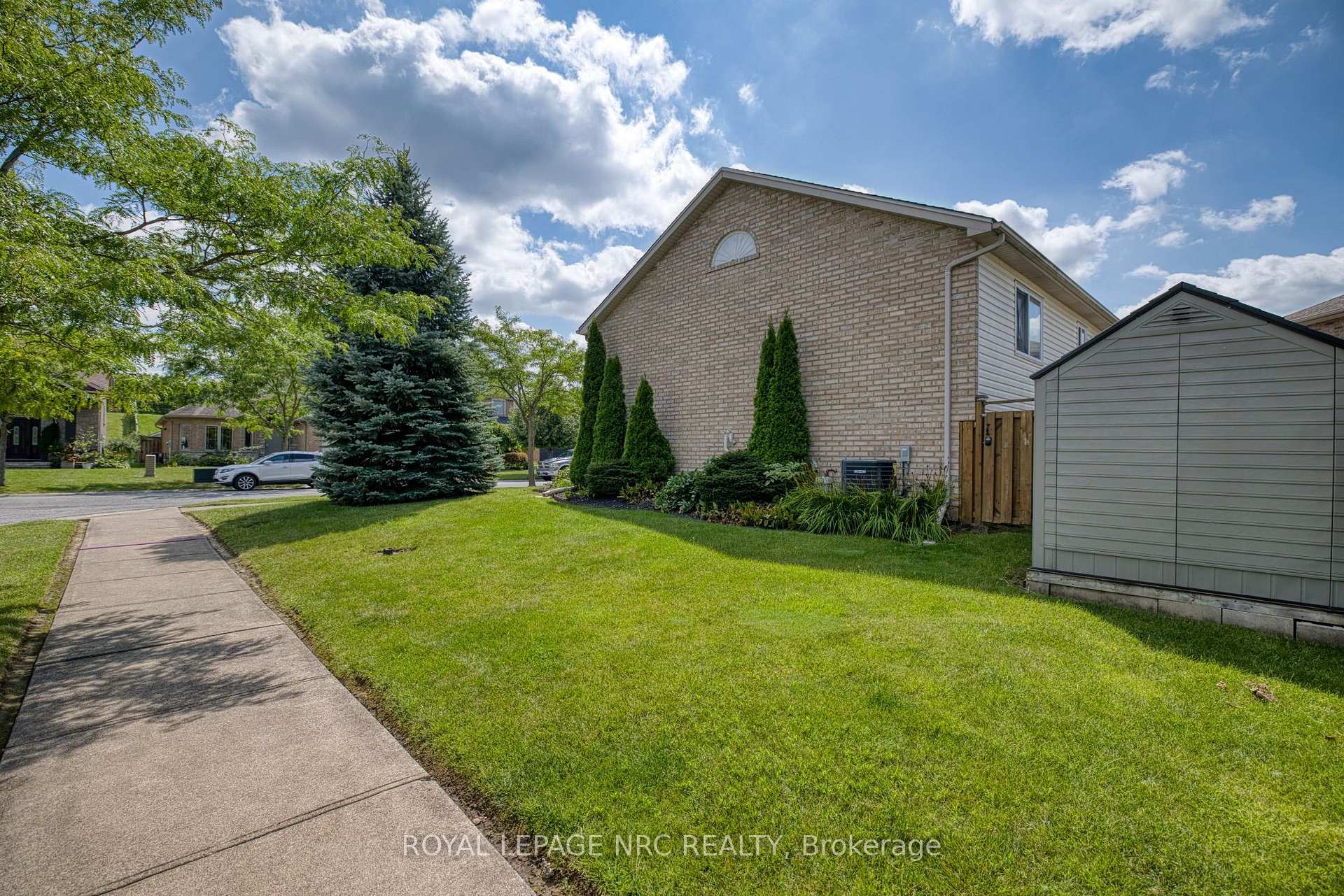 Photo 39 of 8093 Beaverton Boulevard, Niagara Falls, Ascot — HOMEH