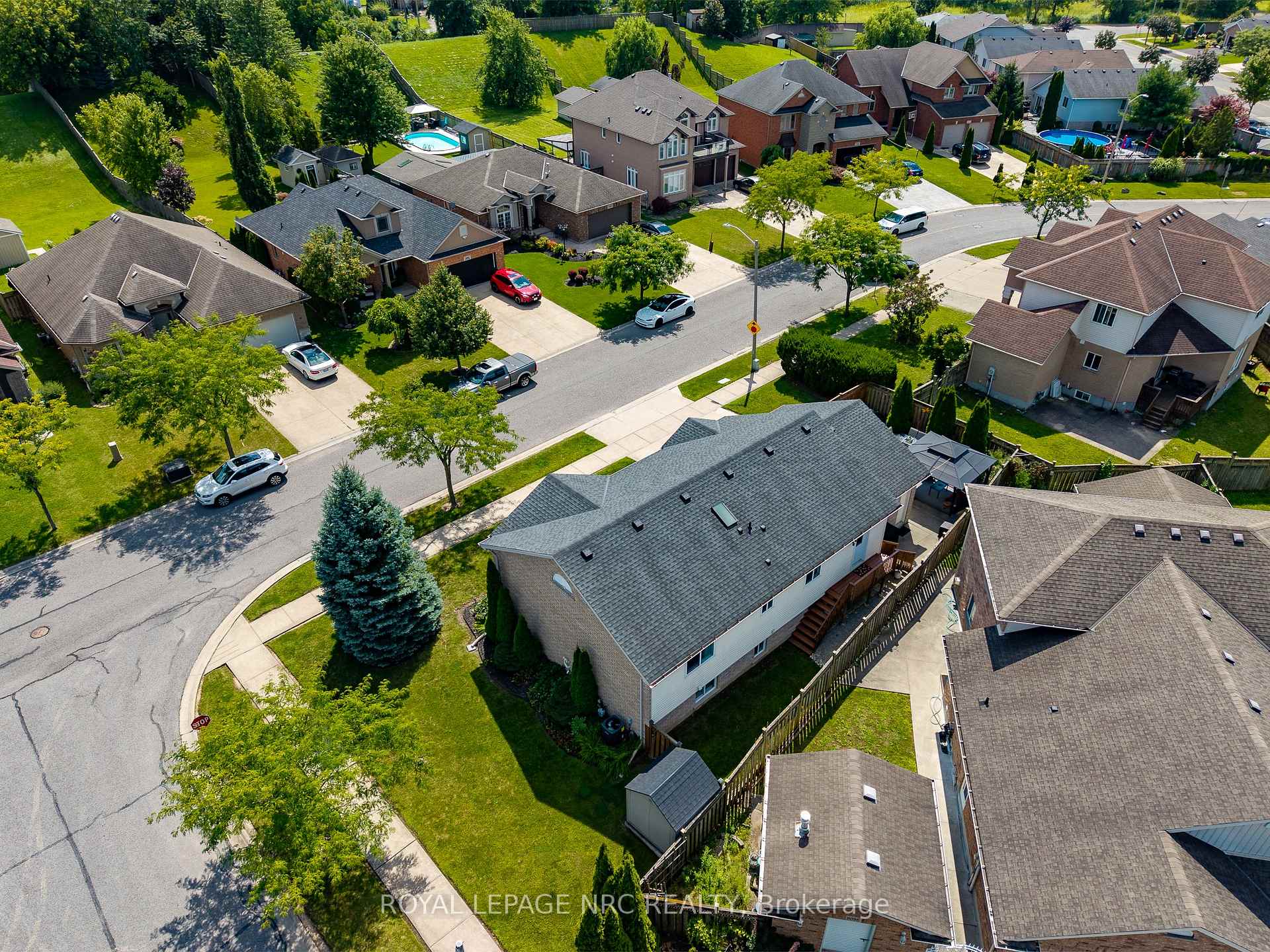 Photo 43 of 8093 Beaverton Boulevard, Niagara Falls, Ascot — HOMEH