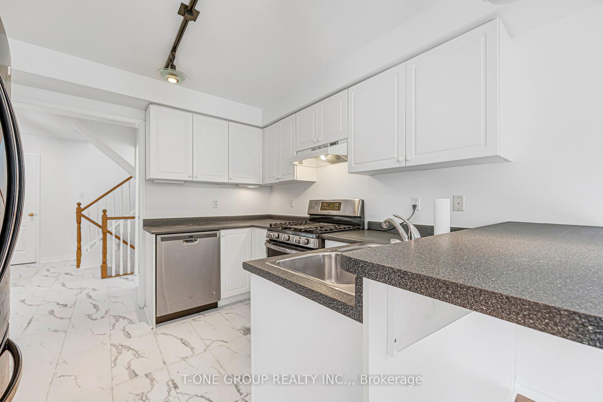 Photo 8 of 69 Smith Street, New Tecumseth, Alliston — HOMEH