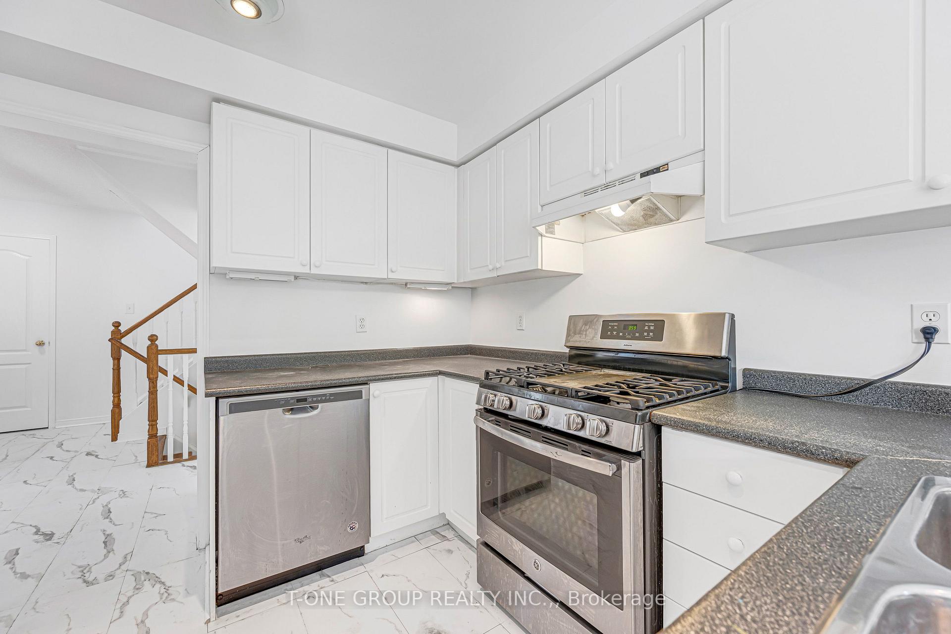Photo 10 of 69 Smith Street, New Tecumseth, Alliston — HOMEH