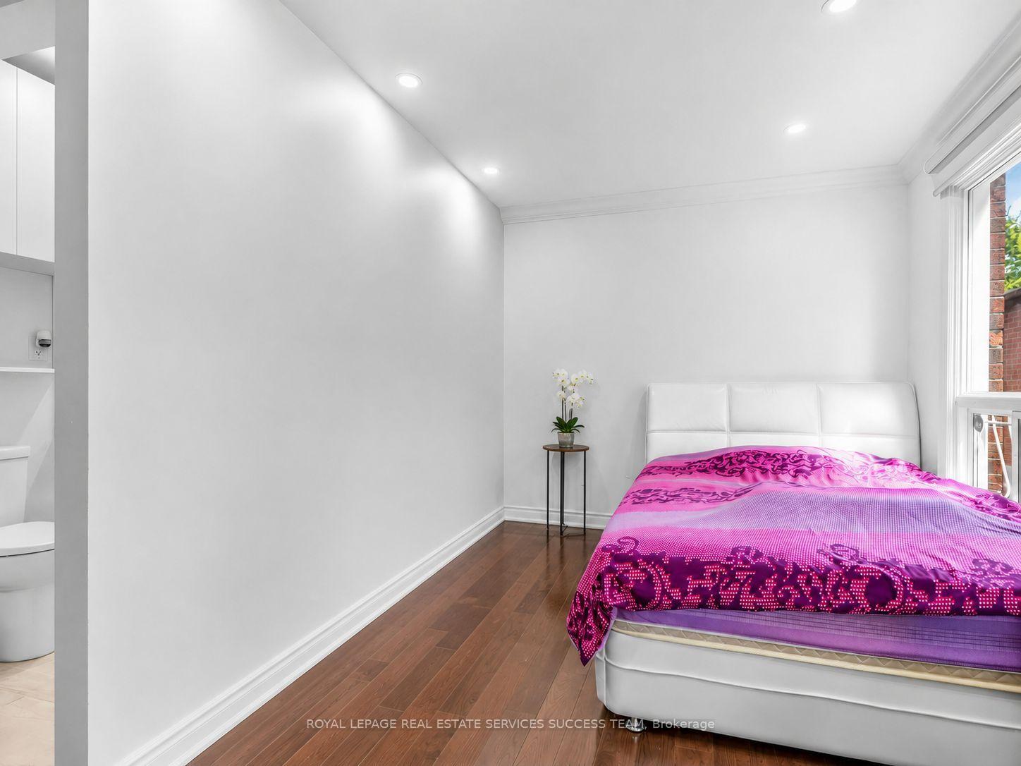 Photo 17 of 43 Hendon Road, Markham, Milliken Mills East — HOMEH