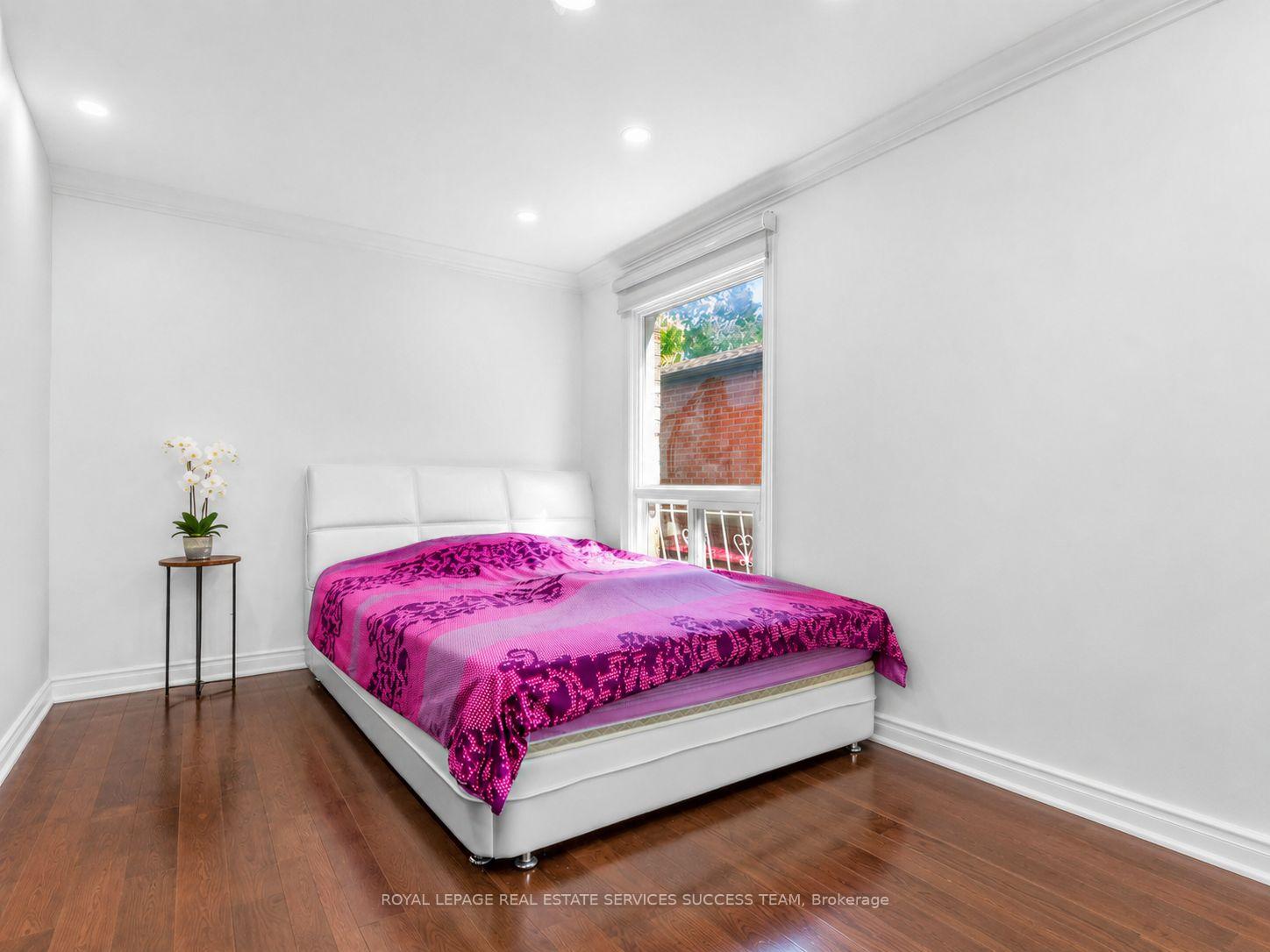 Photo 18 of 43 Hendon Road, Markham, Milliken Mills East — HOMEH