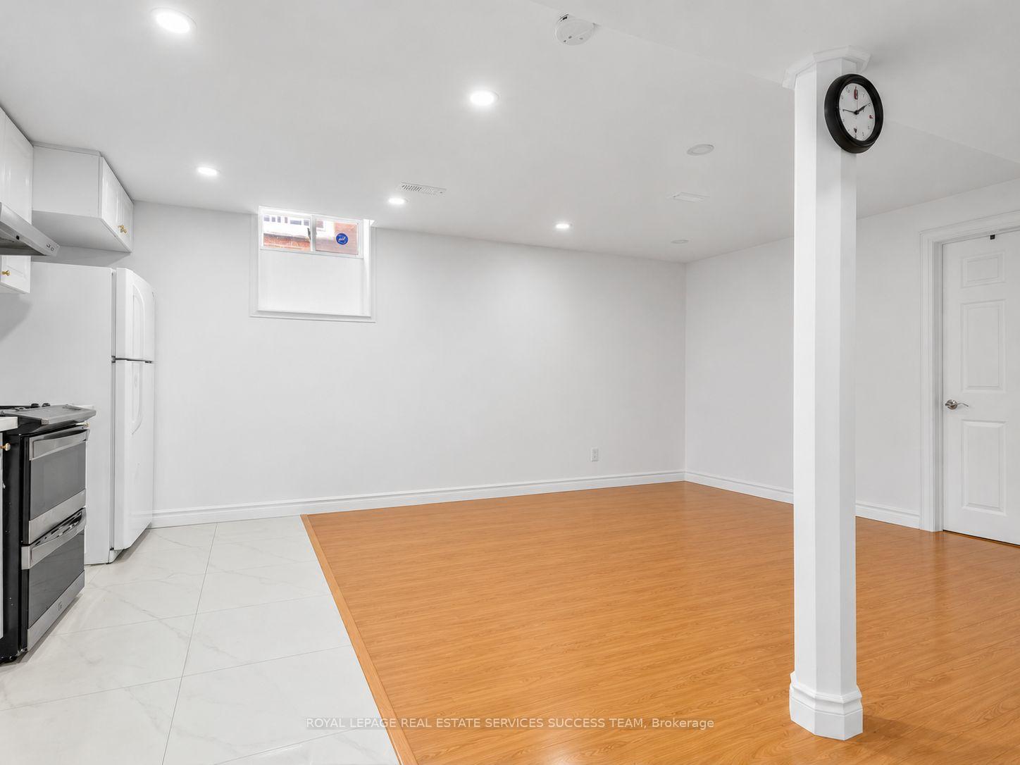 Photo 29 of 43 Hendon Road, Markham, Milliken Mills East — HOMEH