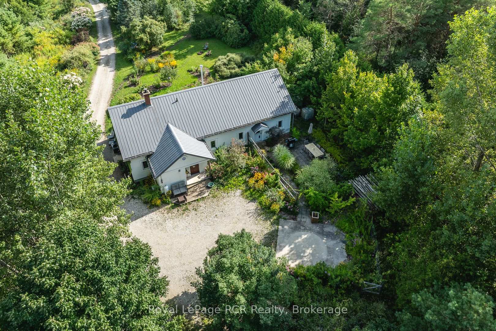 Photo 4 of 323199 Durham Road E, West Grey — HOMEH