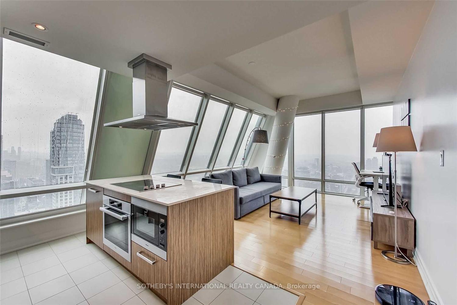 Photo 13 of Unit 5505, 8 The Esplanade, Toronto, Waterfront Communities — HOMEH