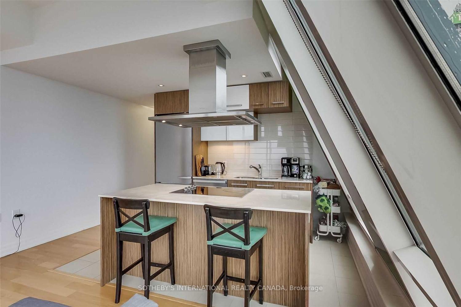 Photo 17 of Unit 5505, 8 The Esplanade, Toronto, Waterfront Communities — HOMEH