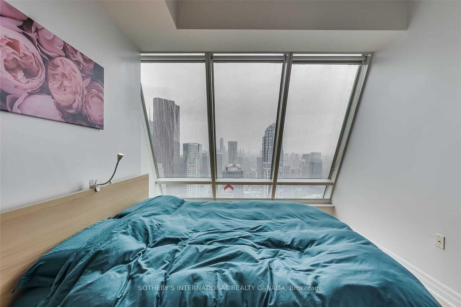 Photo 22 of Unit 5505, 8 The Esplanade, Toronto, Waterfront Communities — HOMEH