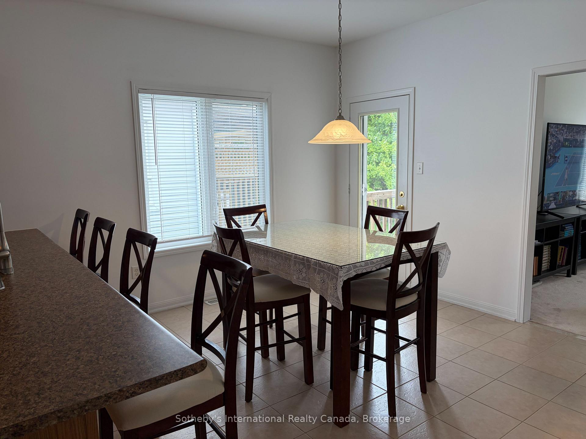 Photo 6 of 71 Meadowlark Boulevard, Wasaga Beach — HOMEH