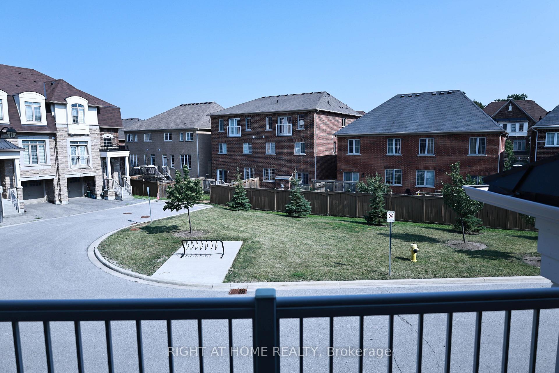 Photo 2 of 10971 Woodbine Avenue, Markham, Victoria Square — HOMEH