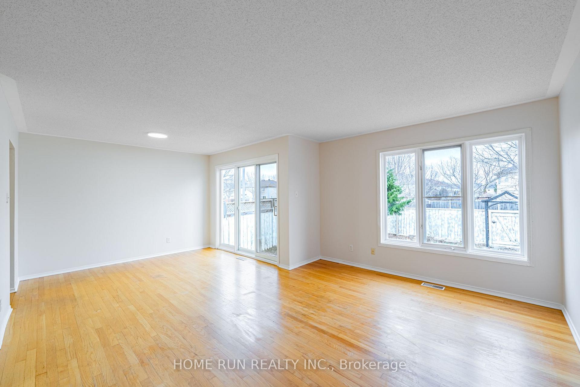 Photo 9 of 182 Windhurst Drive, Ottawa, Barrhaven East — HOMEH