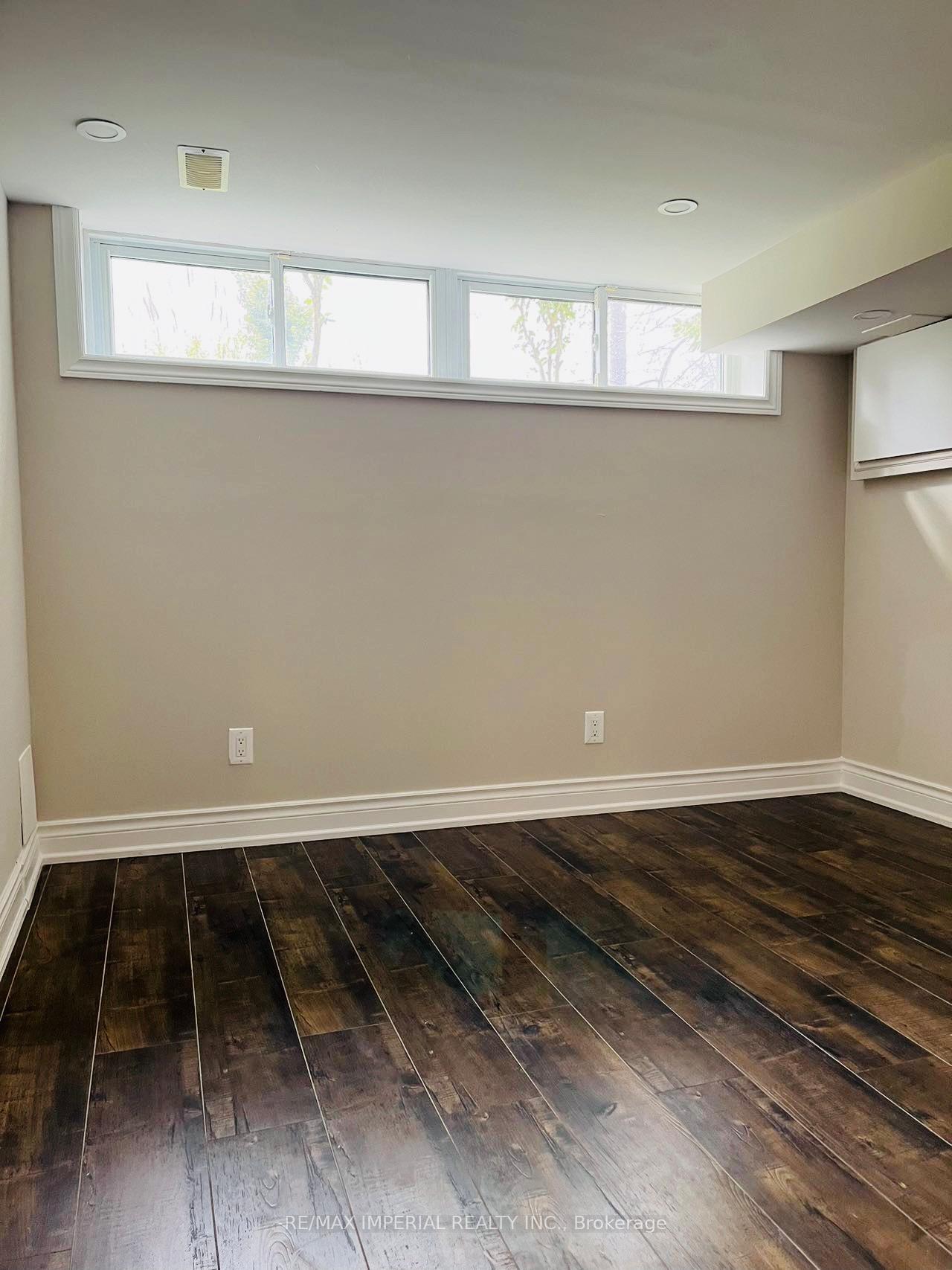 Photo 8 of Unit Basement, 31 Knowles Crescent, Aurora, Aurora Highlands — HOMEH