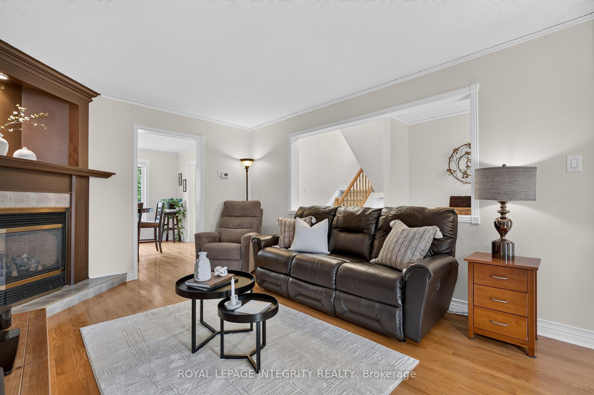 Photo 5 of 1692 Toulouse Crescent, Ottawa, Orleans/Sunridge — HOMEH