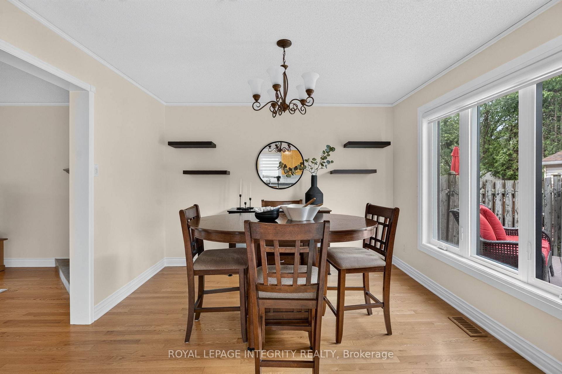 Photo 8 of 1692 Toulouse Crescent, Ottawa, Orleans/Sunridge — HOMEH