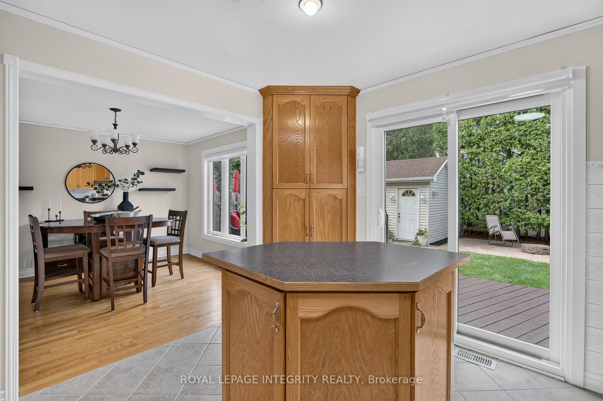 Photo 12 of 1692 Toulouse Crescent, Ottawa, Orleans/Sunridge — HOMEH