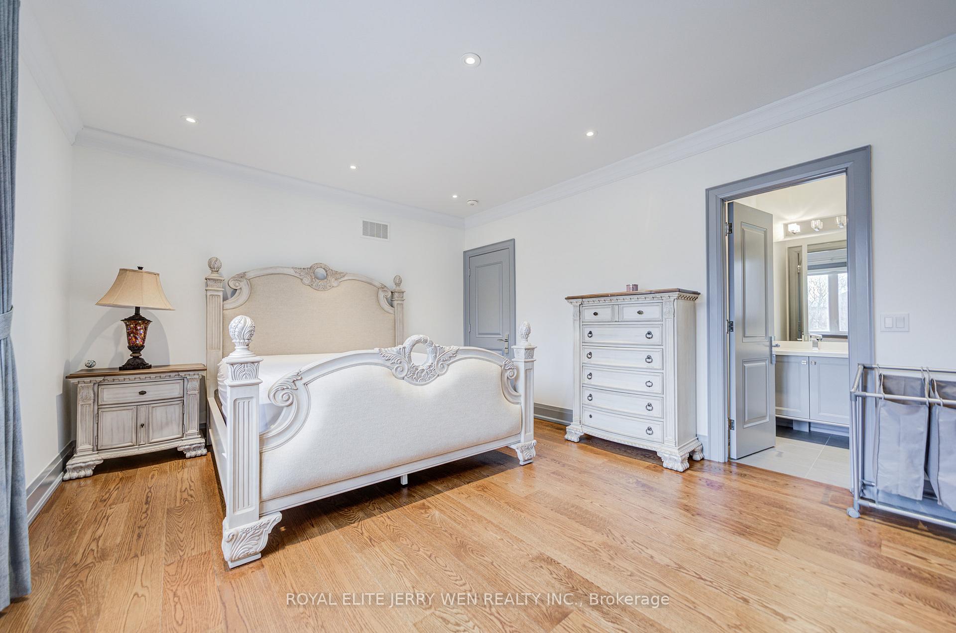Photo 29 of 300 Upper Highland Crescent, North York, St. Andrew-Windfields — HOMEH