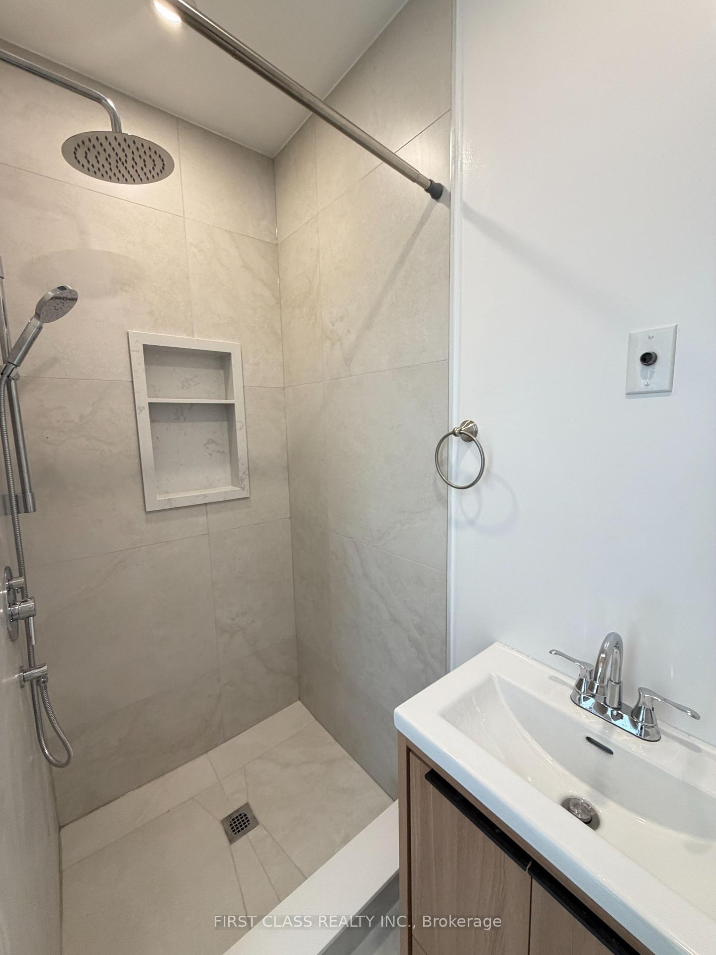 Photo 13 of 356 Huron Street, Toronto, University — HOMEH