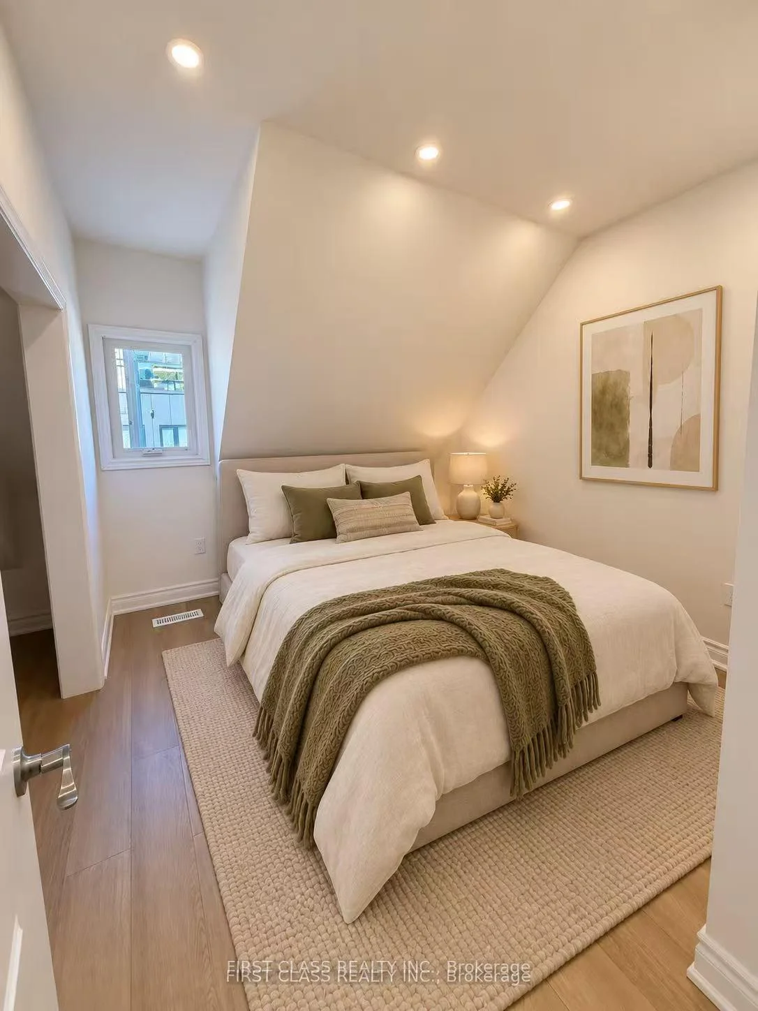 Photo 17 of 356 Huron Street, Toronto, University — HOMEH