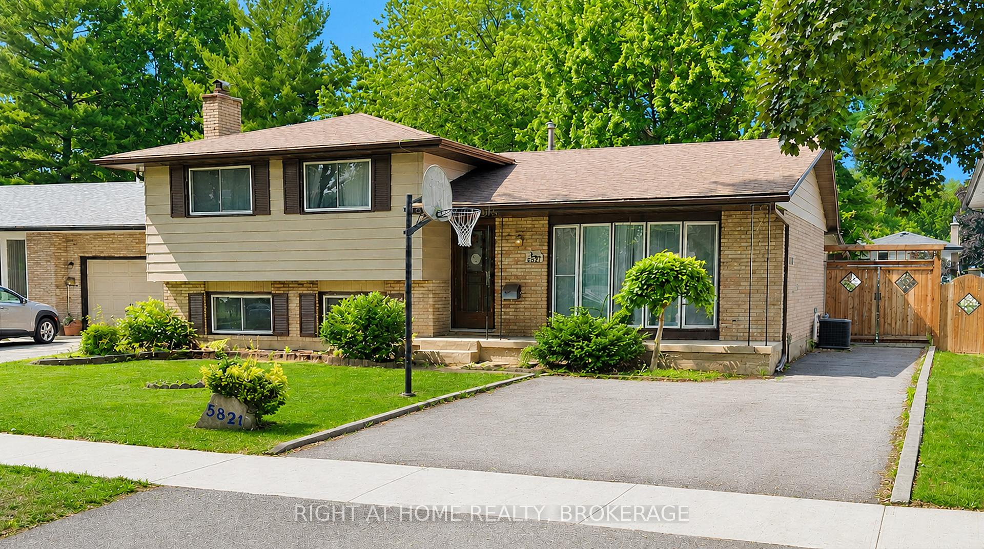 Photo of 5821 Theresa Street
