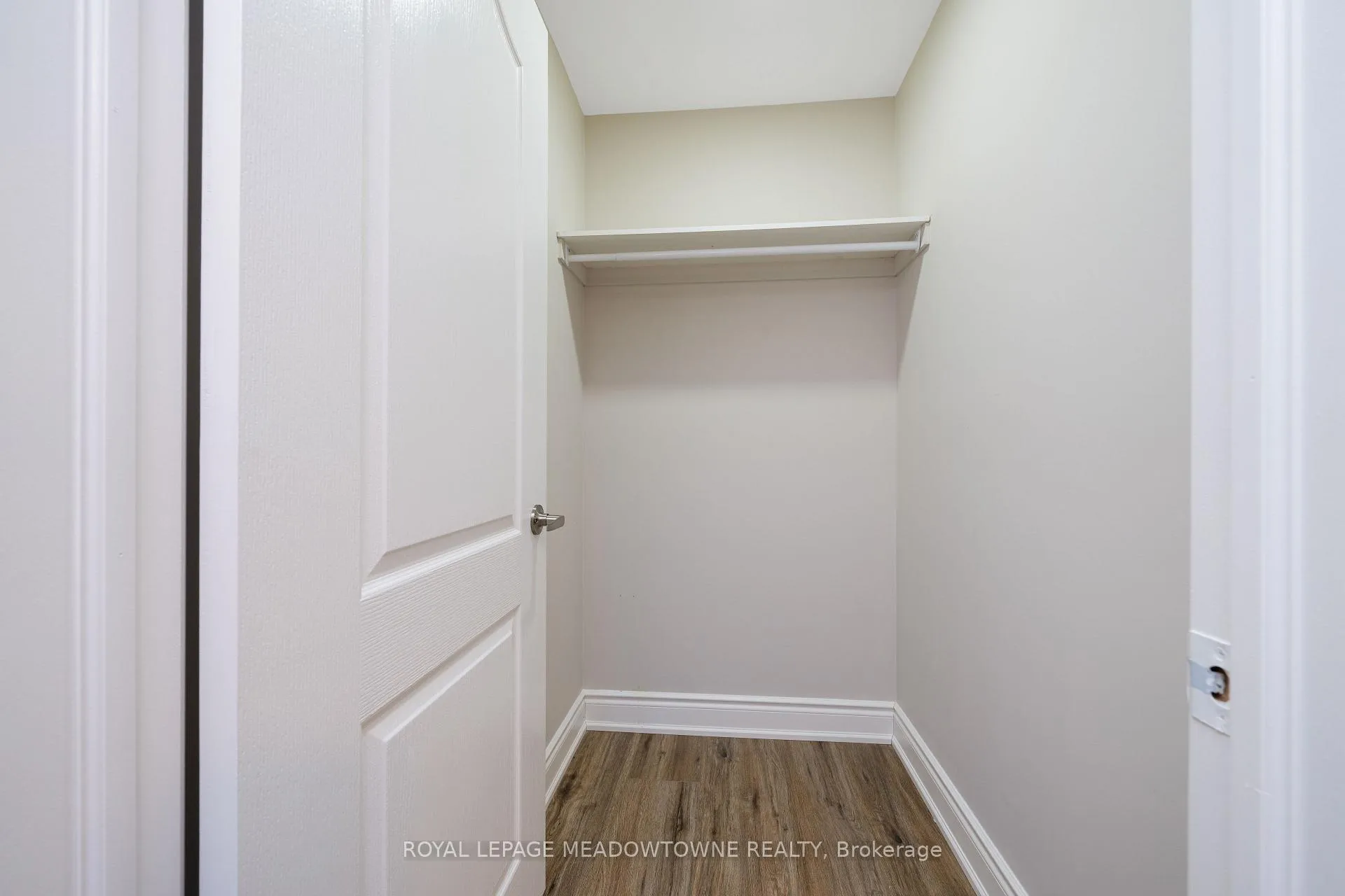 Photo 19 of Unit Bsmt, 54 Meadowglen Boulevard, Halton Hills, Georgetown — HOMEH