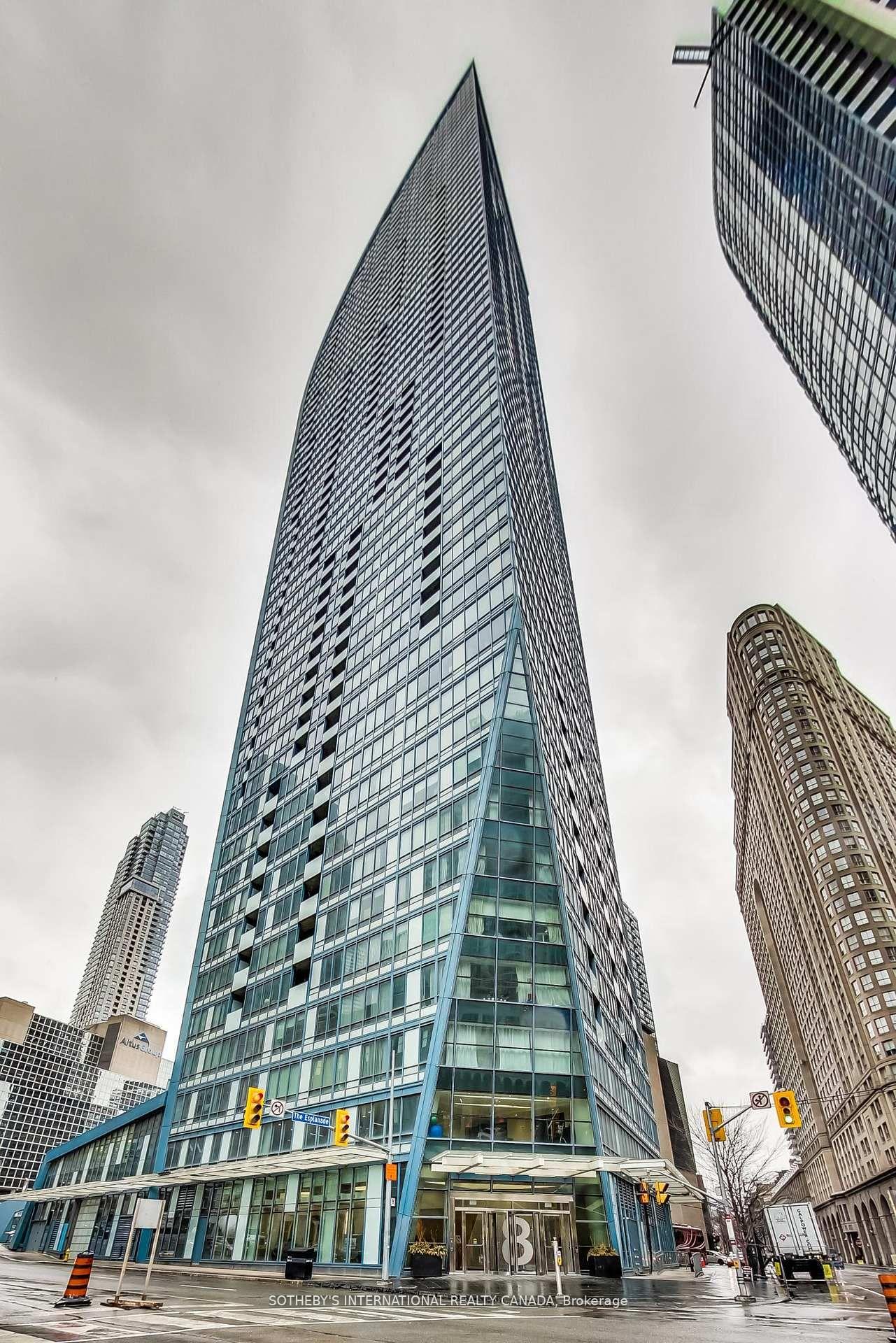 Photo 3 of Unit 5504, 8 The Esplanade, Toronto, Waterfront Communities — HOMEH