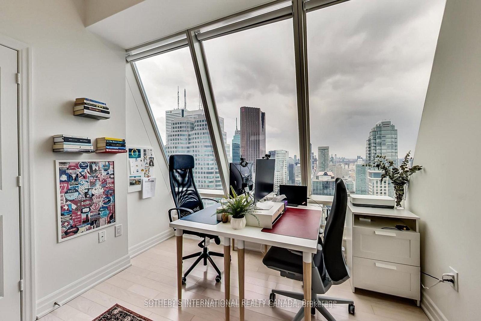 Photo 24 of Unit 5504, 8 The Esplanade, Toronto, Waterfront Communities — HOMEH