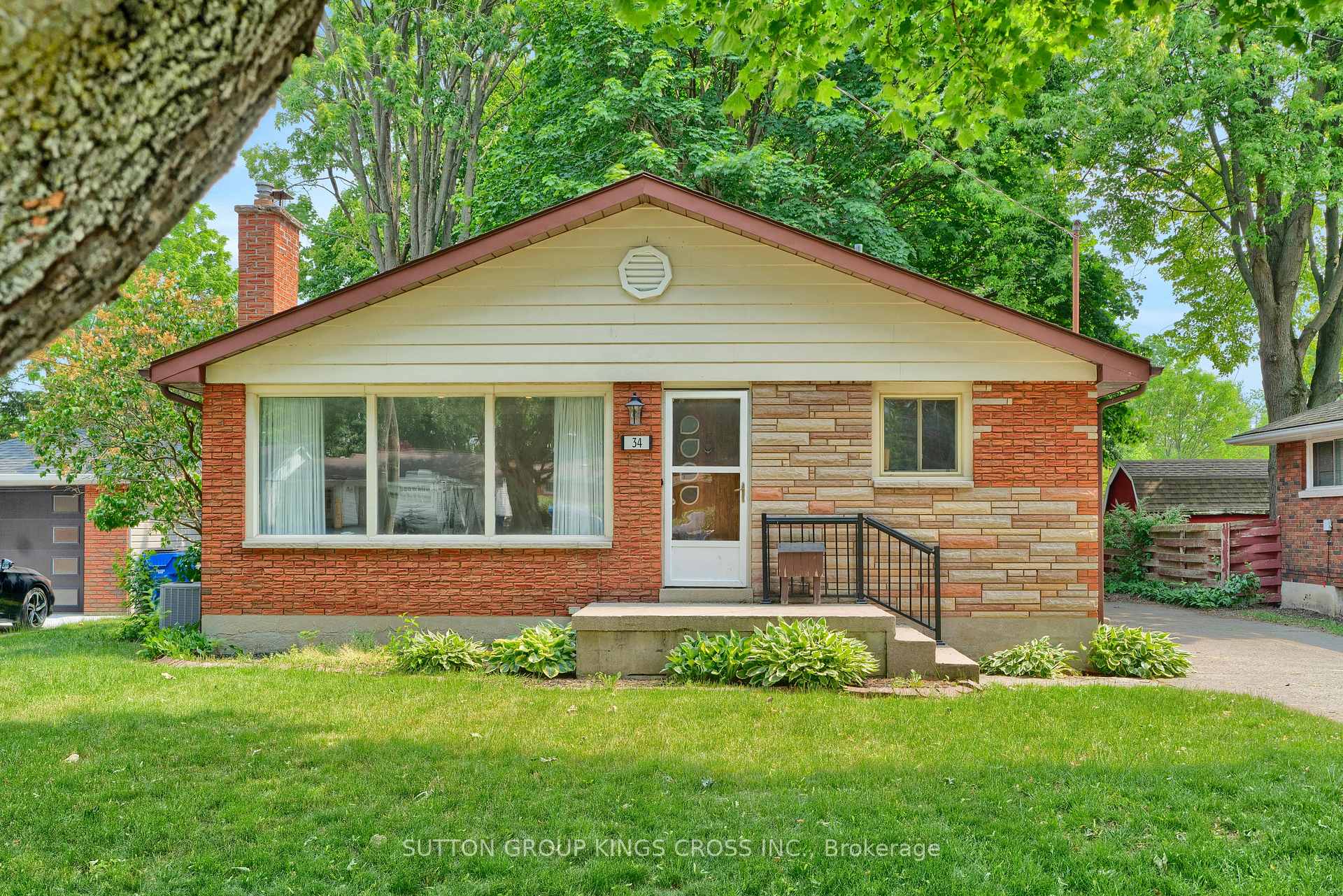 Photo of 34 Hillcrest Avenue