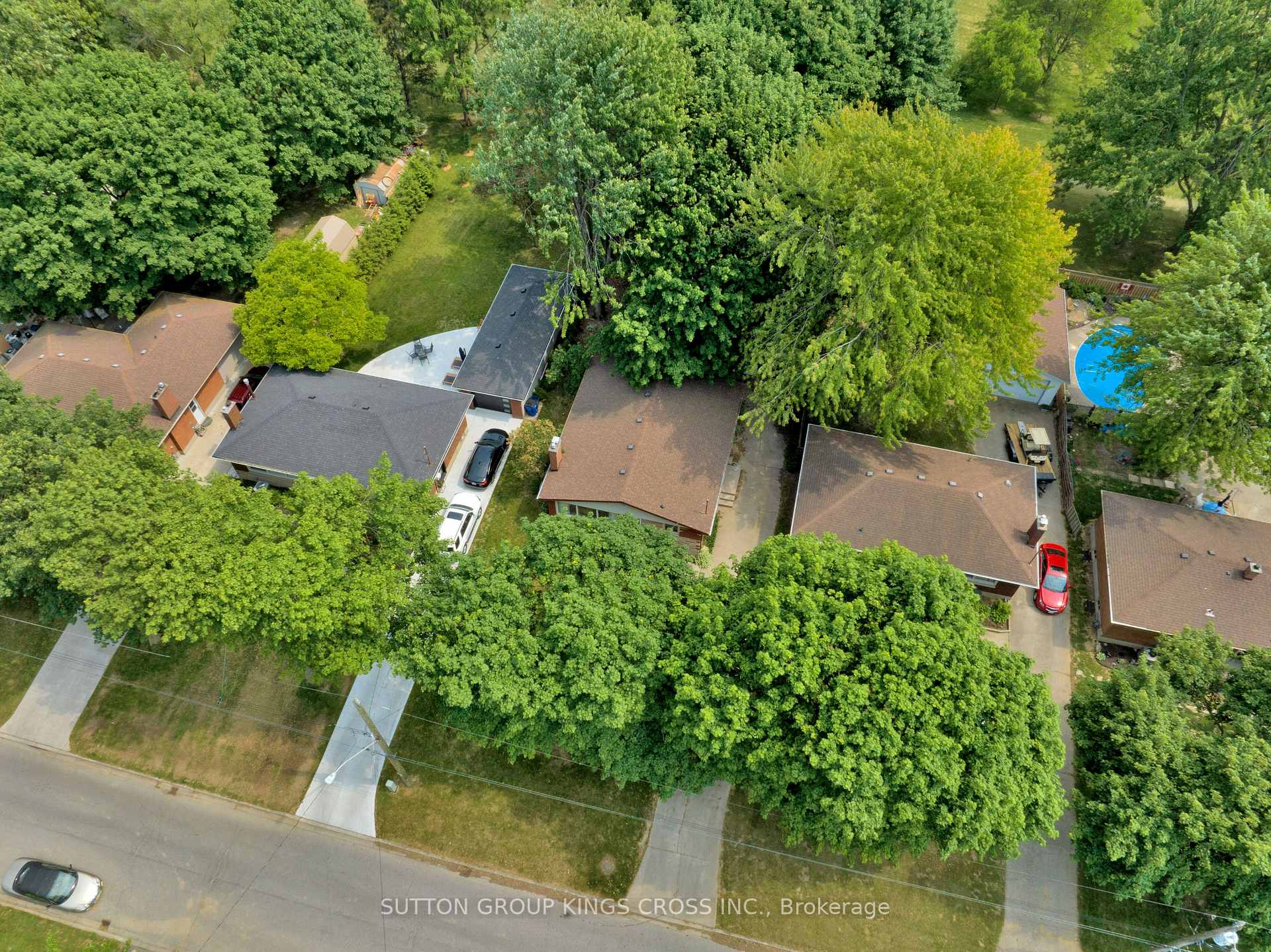 Photo 8 of 34 Hillcrest Avenue, Chatham-Kent — HOMEH