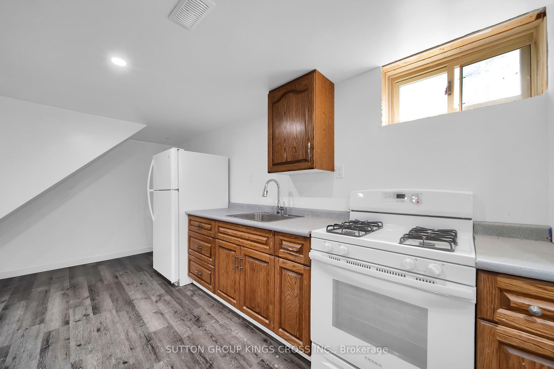 Photo 42 of 34 Hillcrest Avenue, Chatham-Kent — HOMEH