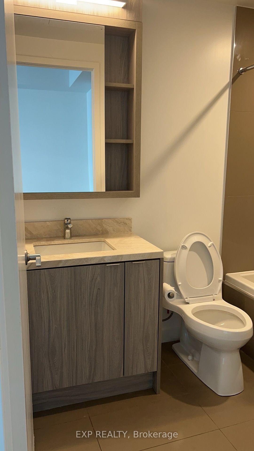 Photo 7 of Unit 1007, 125 Blue Jays Way, Toronto, Waterfront Communities — HOMEH