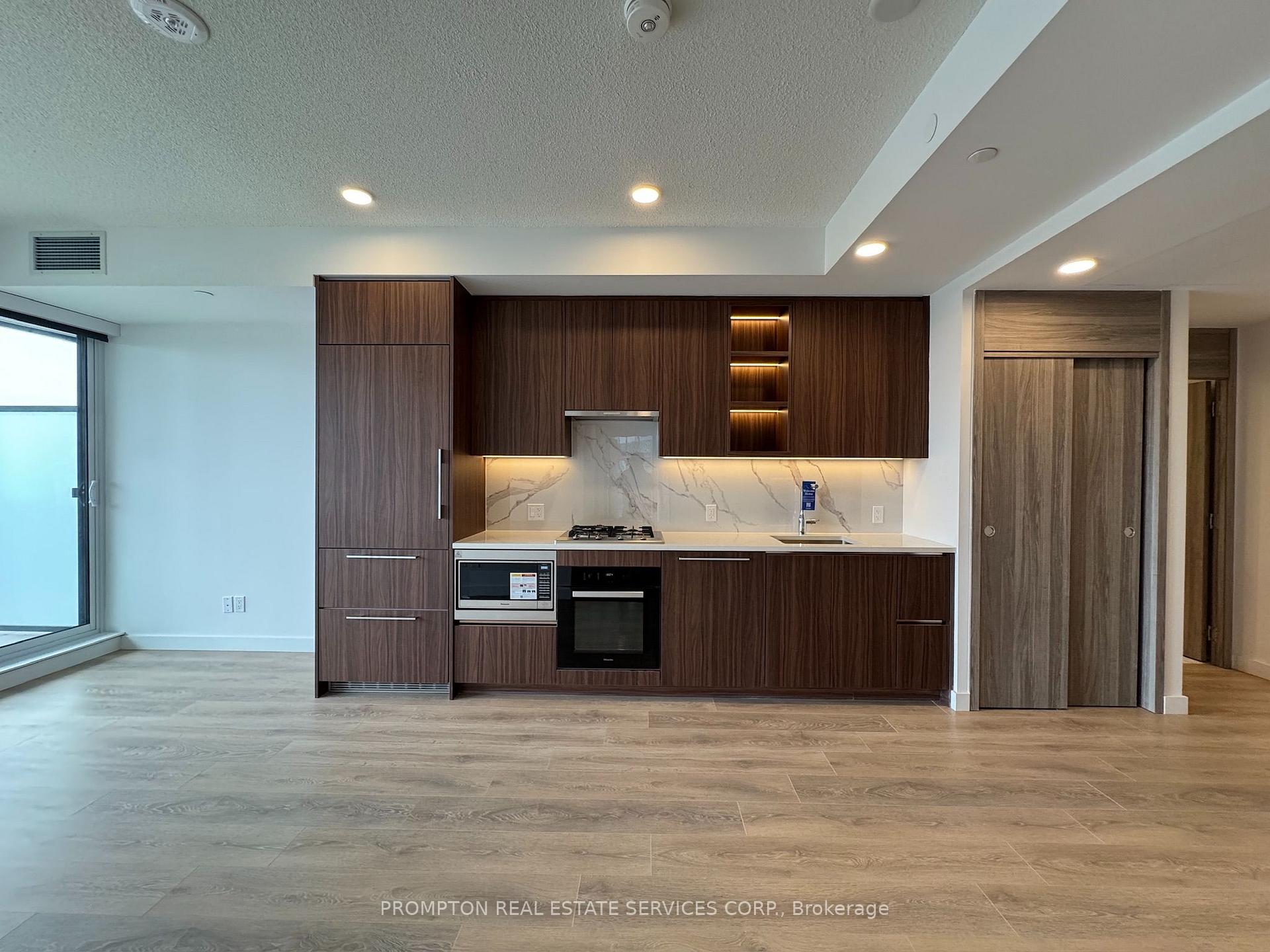 Photo 3 of Unit 1615, 75 Billes Heights, North York, Bayview Village — HOMEH