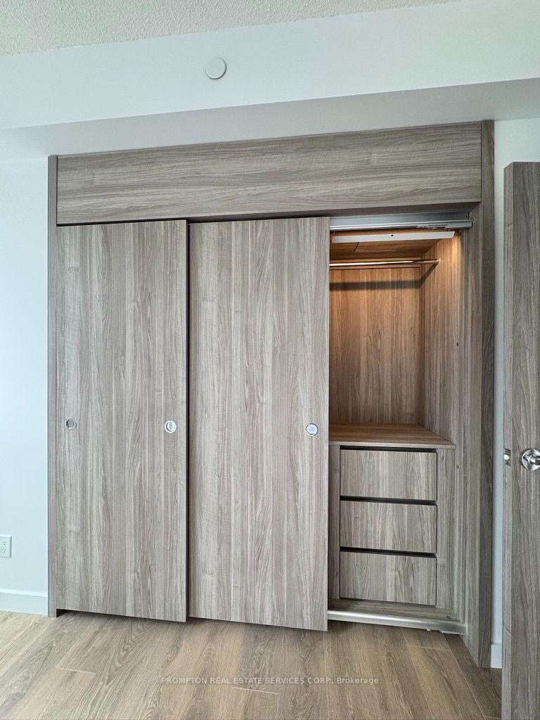 Photo 15 of Unit 1615, 75 Billes Heights, North York, Bayview Village — HOMEH
