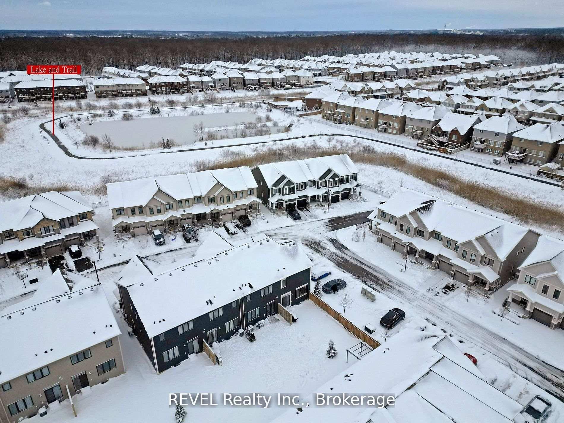 Photo 4 of Unit 38, 7789 Kalar Road, Niagara Falls, Brown — HOMEH