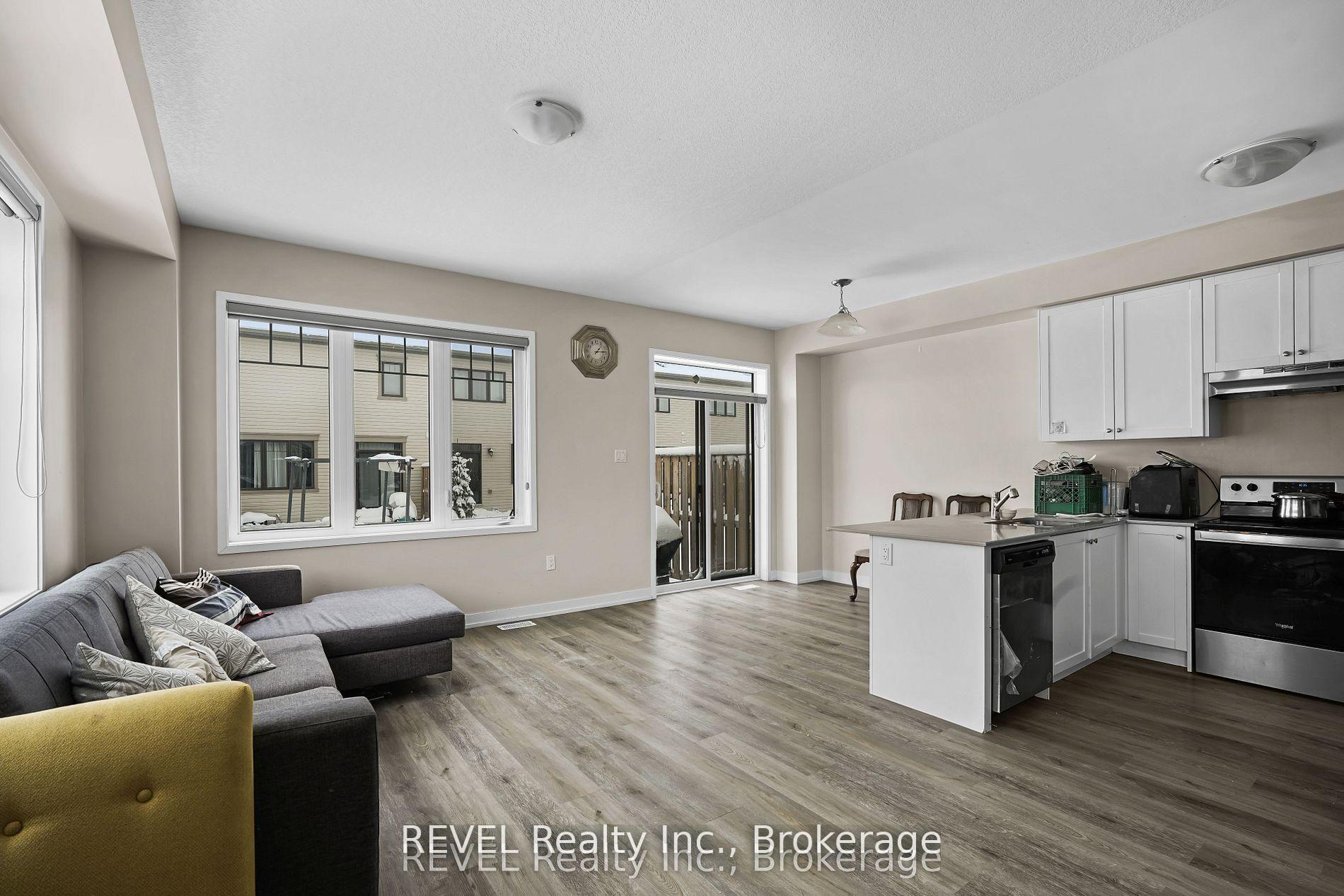 Photo 7 of Unit 38, 7789 Kalar Road, Niagara Falls, Brown — HOMEH